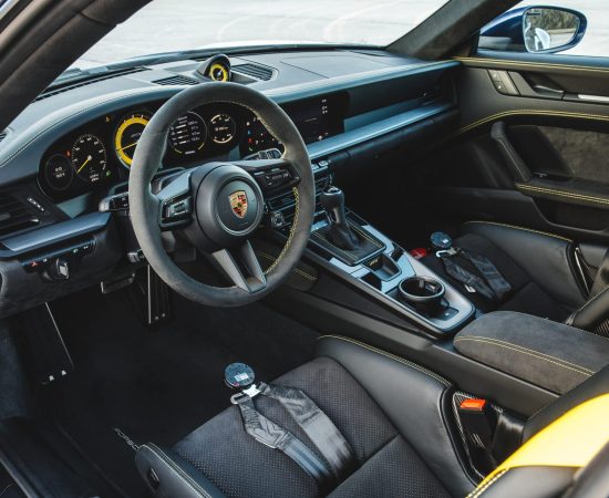Porsche-992-GT3 dentro