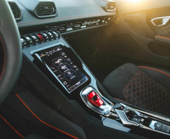 Lamborghini Huracan Tecnica Interior